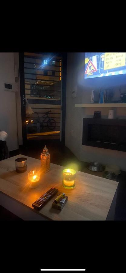 Napoli Centro Casa Con Due Camere E Cucina Екстериор снимка